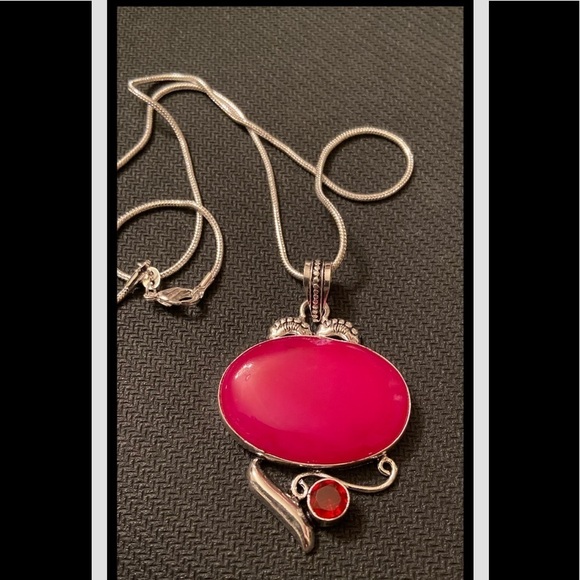 Women’s Pink Quartz & Red Garnet Pendant with 20” .925 Necklace. - Picture 1 of 6